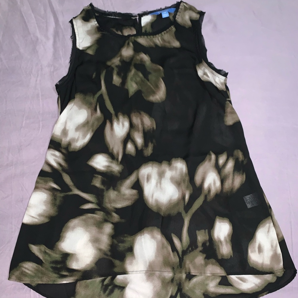 Simply Vera sleeveless blouse